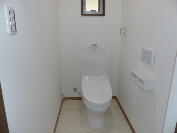 トイレ　洗浄機能付き