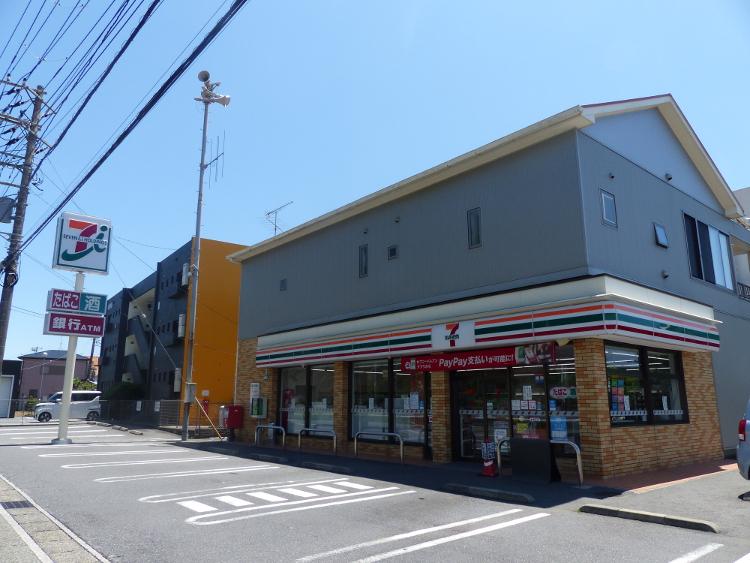 コンビニ　セブンイレブン勝浦武道大学前店（コンビニ）まで10m