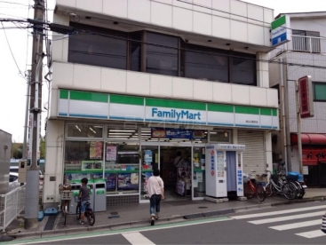 コンビニ　ファミリーマート馬込沢駅前店（コンビニ）まで311m