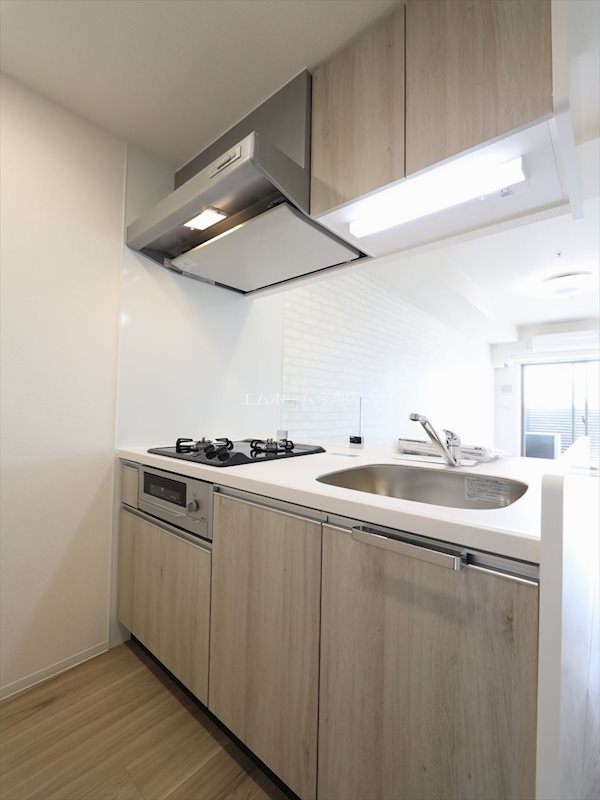 キッチン　システムキッチン（ガス2口グリル付）