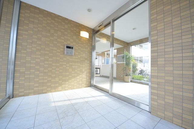 エントランス　☆安心オートロック☆