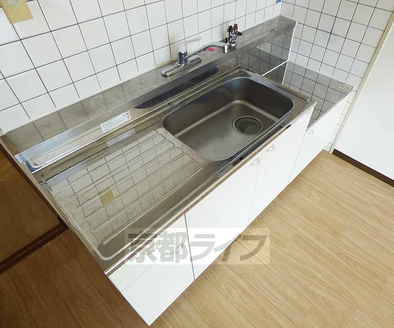 キッチン　スペースに余裕があります