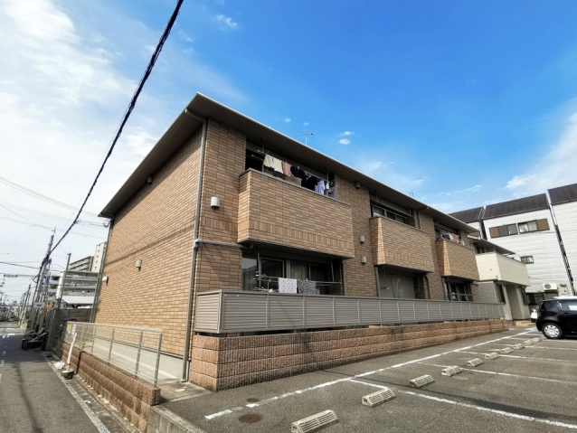 建物外観　日当り良好の南向き