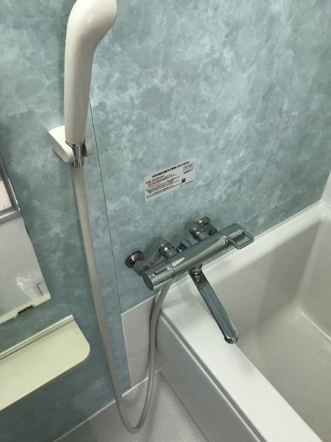 バス・シャワールーム　別号室の参考写真