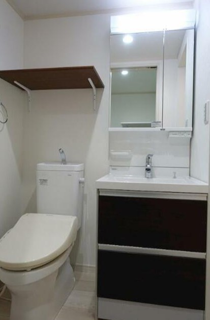 トイレ　バストイレ別