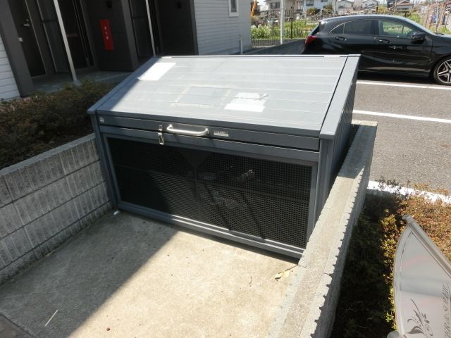 その他　敷地内にゴミ捨て場があるので楽ちん！