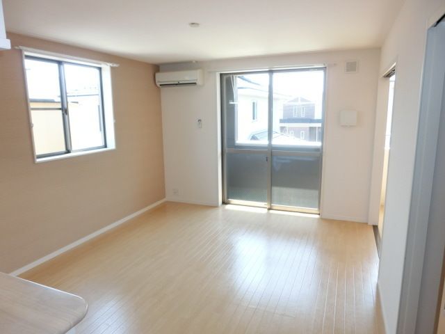 その他部屋・スペース　中部屋は側面の窓がありません