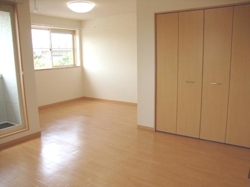 居室・リビング　図面と現状に相違がある場合には現状を優先