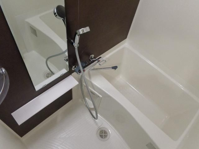 バス・シャワールーム　バス