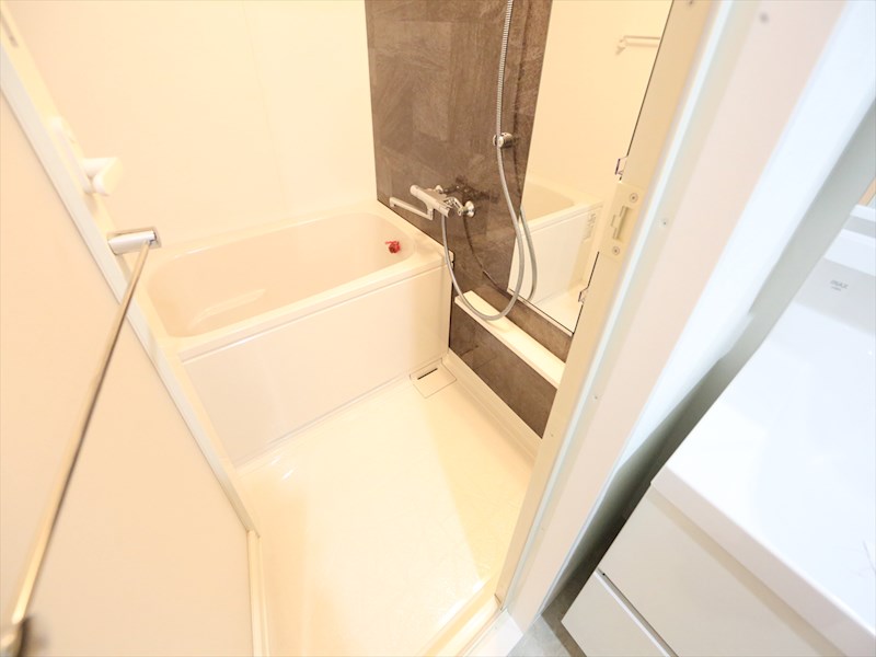 バス・シャワールーム　バスルーム　浴室暖房乾燥機付き