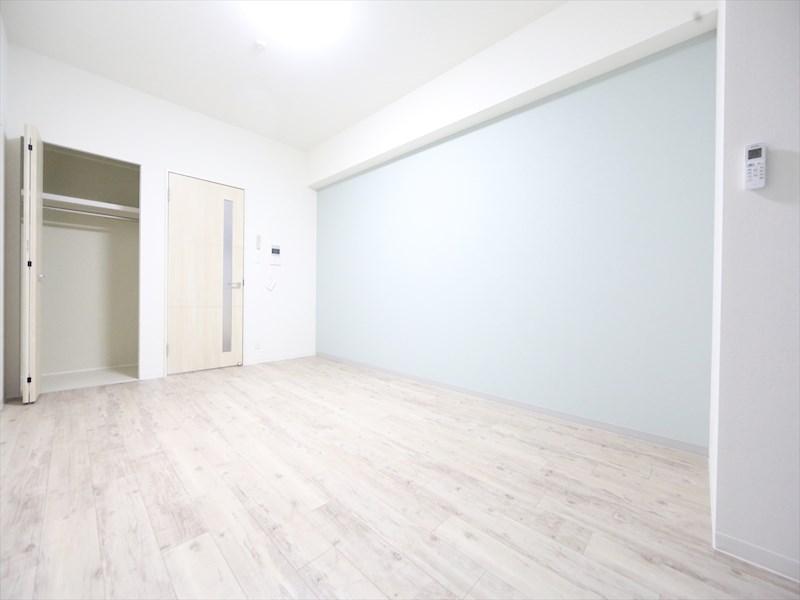 居室・リビング　洋室10帖　クローゼット付（収納充実してます）