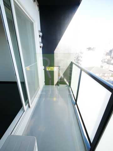 バルコニー　ヴェルト日暮里イースト