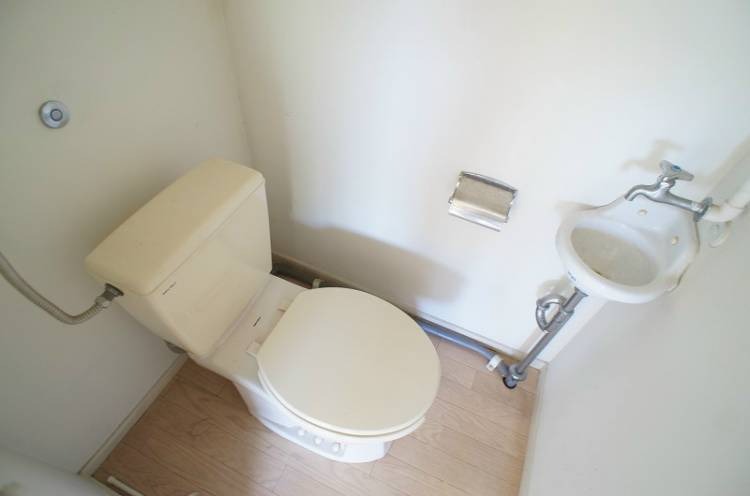 トイレ　別号室イメージ