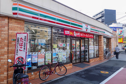 コンビニ　セブン－イレブン千鳥橋駅前店（コンビニ）まで448m