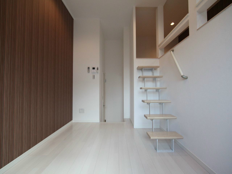 その他　洋室6帖　上階ロフト6.3帖（収納で寝室でも使えます）