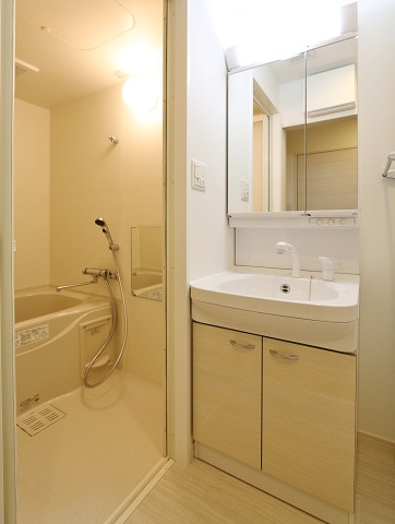 洗面設備　朝のお支度はこちらで