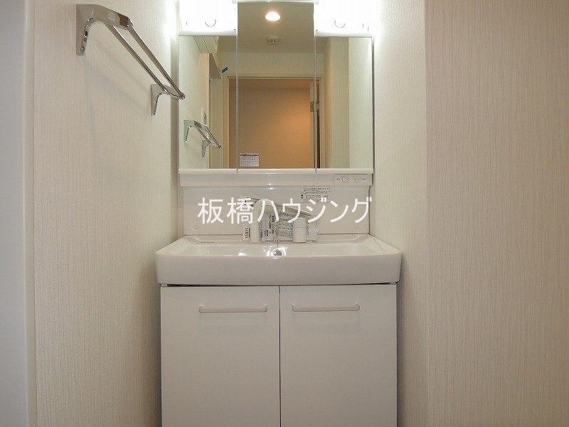 洗面設備　独立洗面台