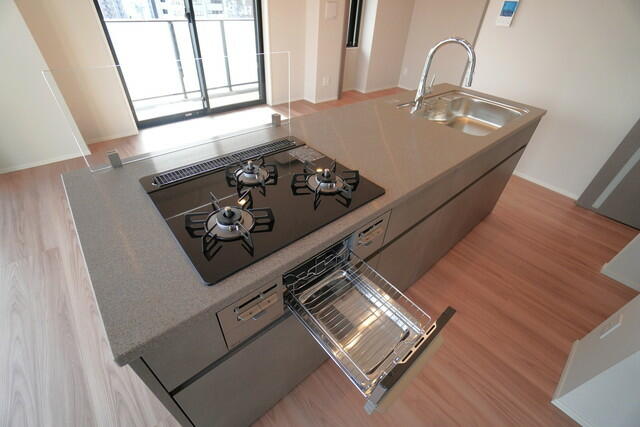 キッチン　※写真は同タイプ住戸です。