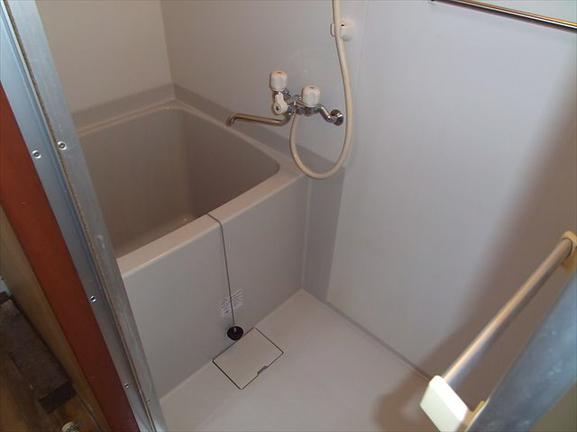 バス・シャワールーム　バスルーム