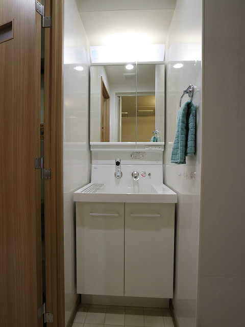 洗面設備　※別号室の参考写真になります。