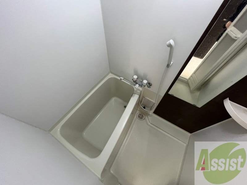 バス・シャワールーム　お風呂です。ゆっくりお風呂につかるのも体に良いですね～