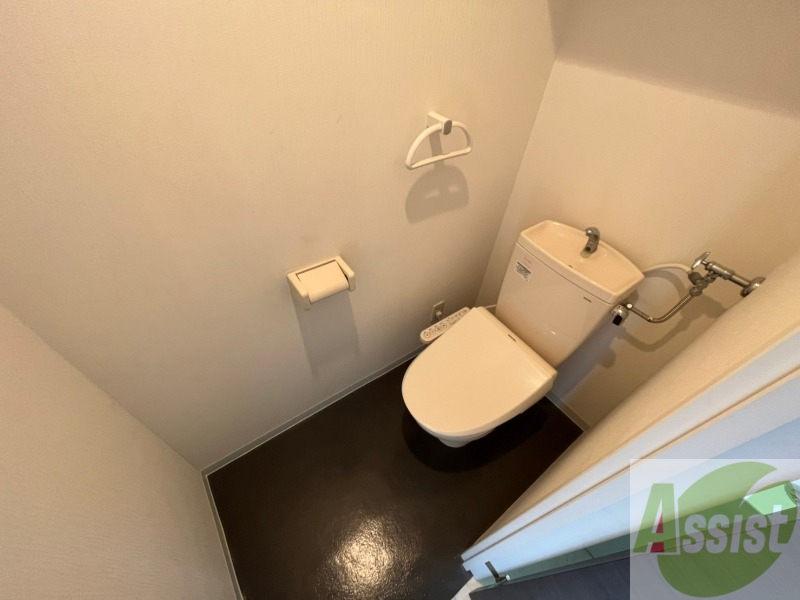 トイレ　ウォシュレット機能がついたトイレ。安心して使用できますね。