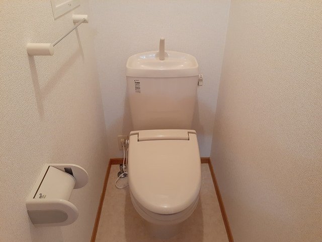 トイレ　トイレもきれいです