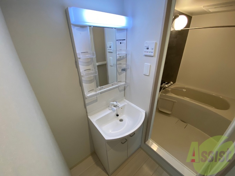 洗面設備　シャンプードレッサーで身支度もラクラクです！