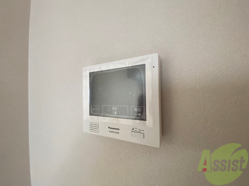 セキュリティ　ＴＶモニター付インターホンです。来客者の顔が見えるので安心！