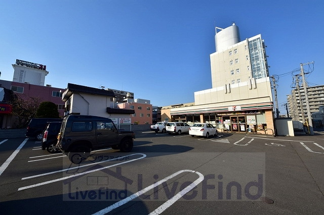 コンビニ　セブンイレブン札幌月寒中央通店（コンビニ）まで472m
