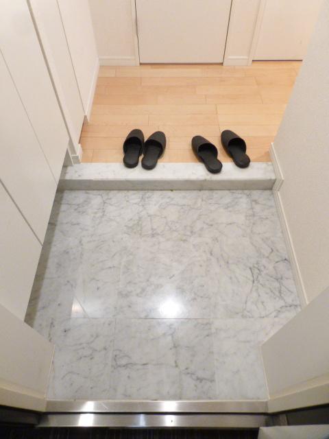 玄関　玄関※別部屋参考写真