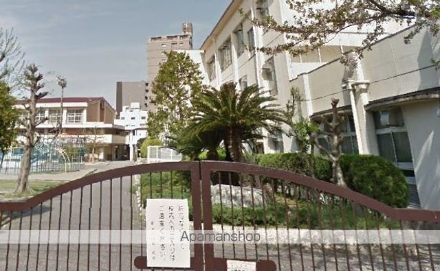 小学校　新栄小学校トワイライトスクール（小学校）まで204m