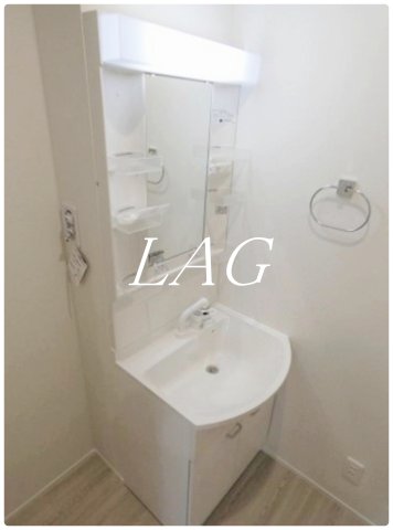 洗面設備　独立洗面台です。