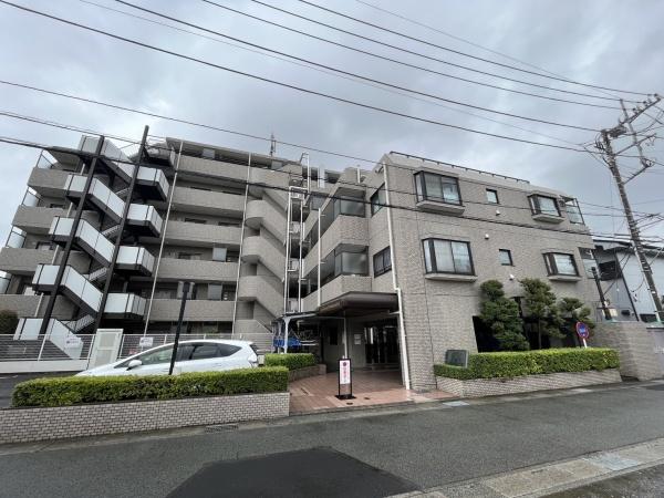 建物外観　陽当たりの良い建物です