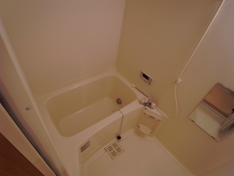 バス・シャワールーム　追い焚き機能付お風呂