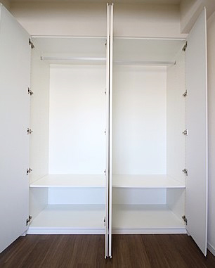 収納　★ハンガーラック付き、上部収納も有り★