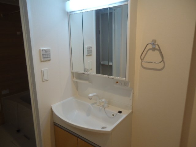 洗面設備　洗髪洗面化粧台