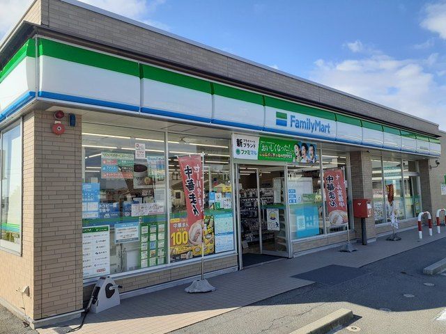 コンビニ　ファミリーマート生地漁港前店（コンビニ）まで950m