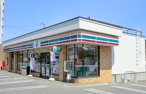 コンビニ　セブンイレブン札幌月寒東3条店（コンビニ）まで387m