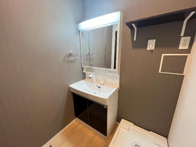 洗面設備　洗髪洗面化粧台