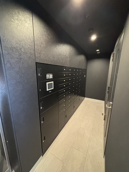 建物外観　建築中