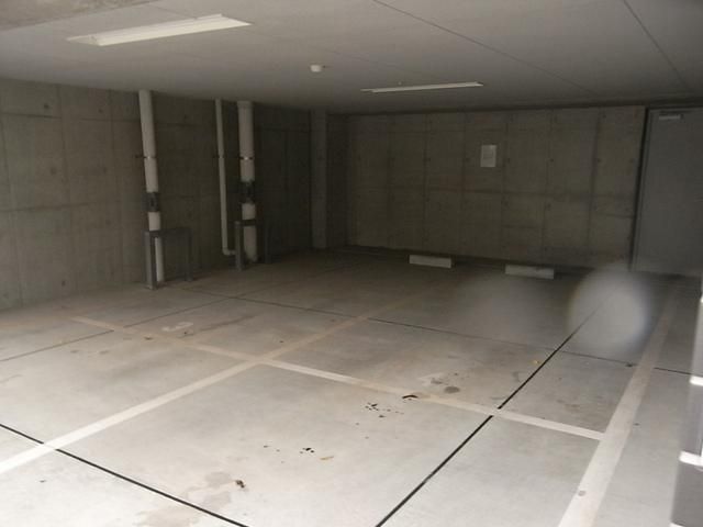 駐車場　平置き駐車場