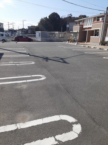 駐車場　車をお持ちの方に嬉しい駐車場付きの物件です