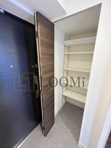 収納　MELDIA CREST TAPP NAMBA-WEST　シ