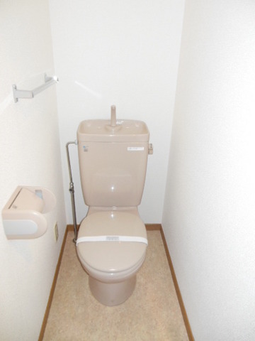 トイレ　清潔感のあるトイレです