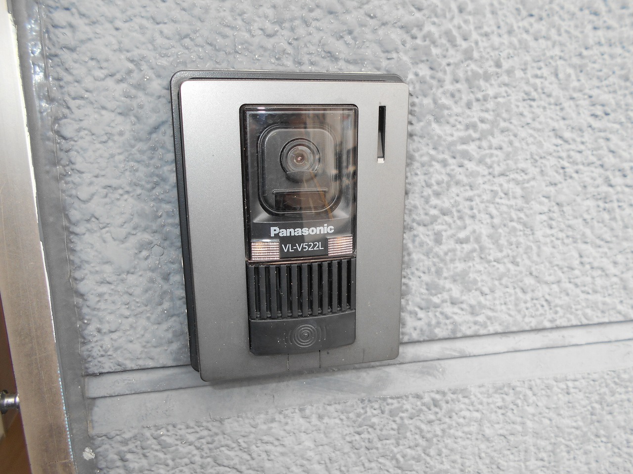 セキュリティ　モニター付きインターホン