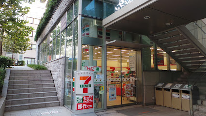 コンビニ　セブン－イレブン赤坂ガーデンシティ店（コンビニ）まで329m