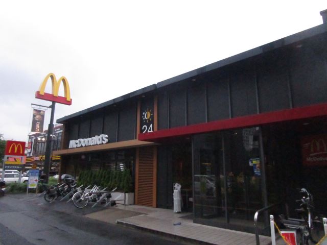 飲食店　マクドナルド（飲食店）まで300m