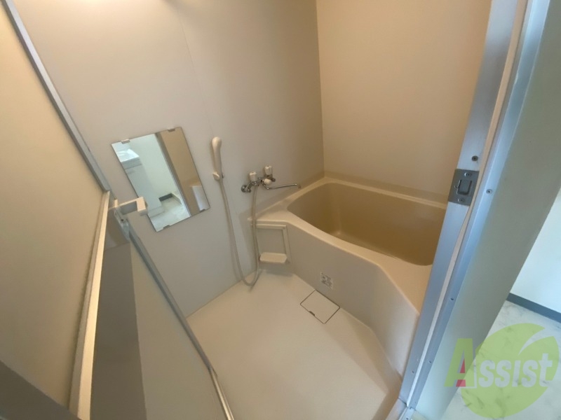 バス・シャワールーム　お風呂です。ゆっくりお風呂につかるのも体に良いですね～