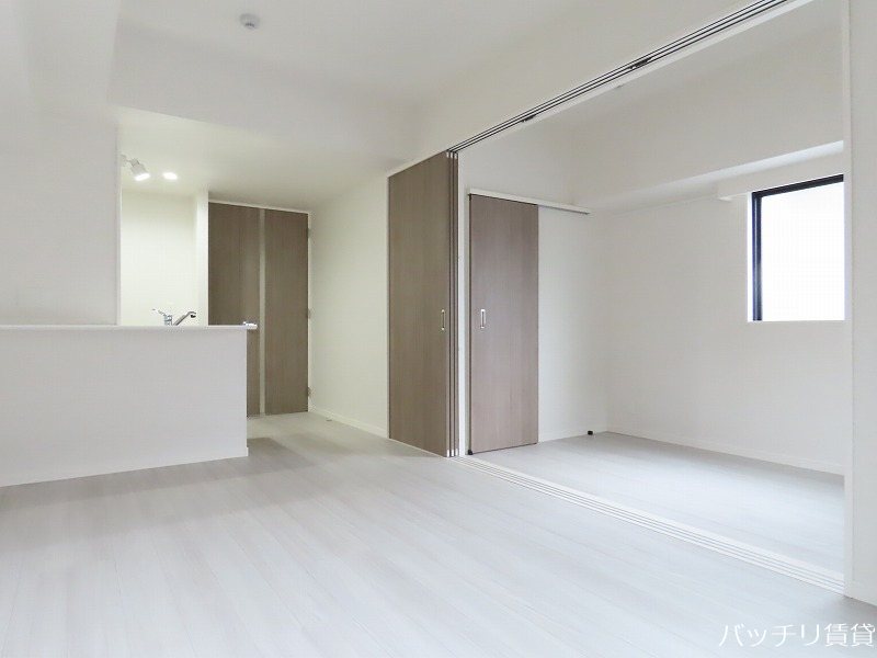 居室・リビング　※同型タイプ写真の為、現状優先。初期費用分割可能